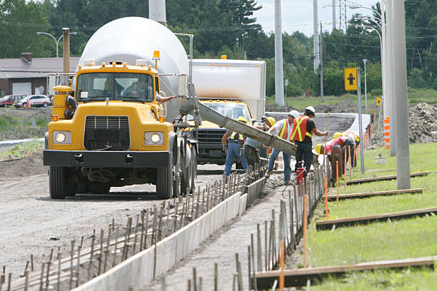 Best Commercial Concrete Contractor  in Miami Gardens, FL